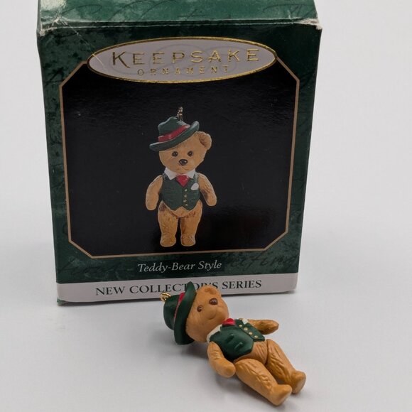 Hallmark Keepsake Teddy-Bear Style 1997, 1st in Series, Vintage Ornament - Picture 2 of 10